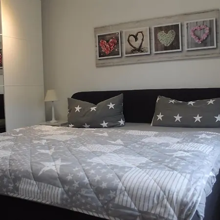 Deichblick Suederhafen 노드스트랜드